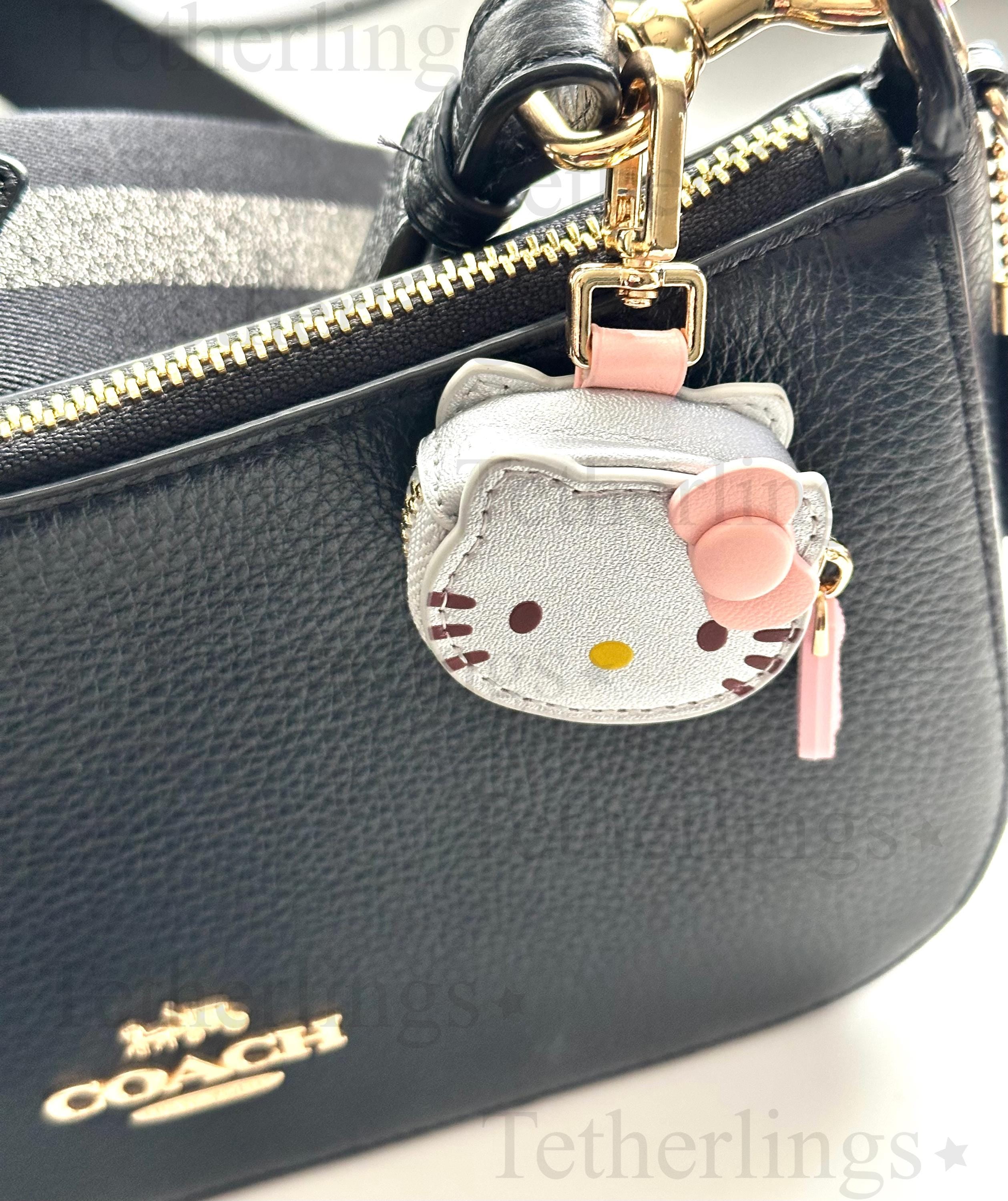 SHIPS QUICK From The US! Kitty Head Vegan Leather zipper Charm, Backpack Bag Charm, Handbag Purse Key Chain Airtag holder Headphone Earbuds __etsy:7171222523